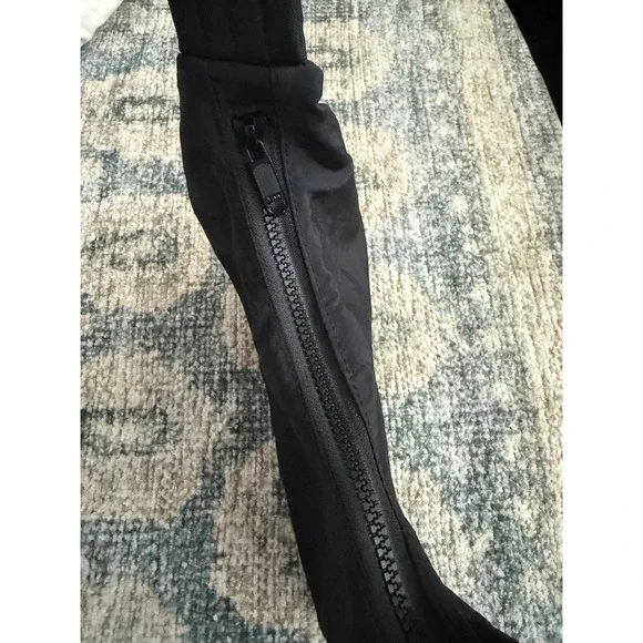 BAGGU Mini Nylon Shoulder Bag in Black Pristine Condition - Picture 7 of 7